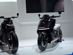Honda Kenalkan Dua Motor Listrik Baru di IIMS 2025, Tampilan Sporty