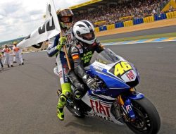Marquez Kalah Jauh, Selebrasi Rossi Lebih Gila Saat Samai Rekor Angel Nieto